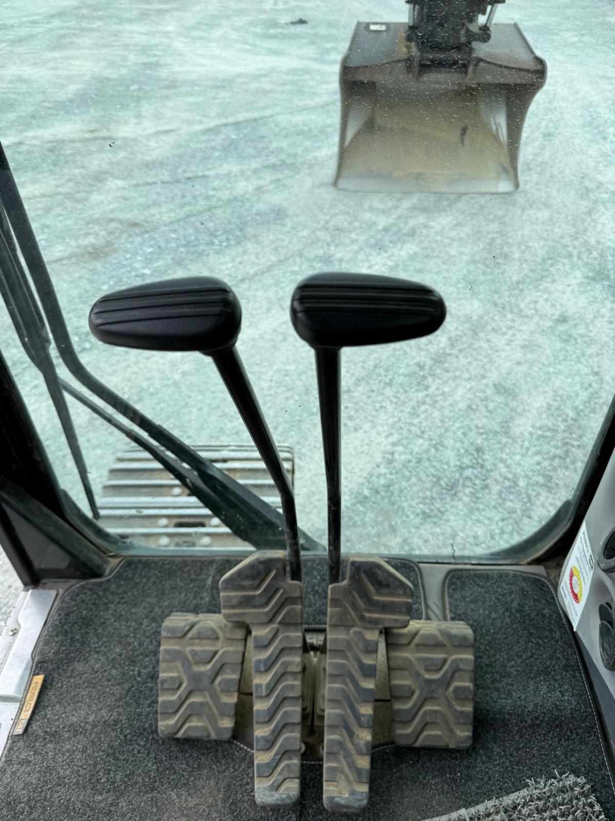 Cat 326 – bilde 15 av 26