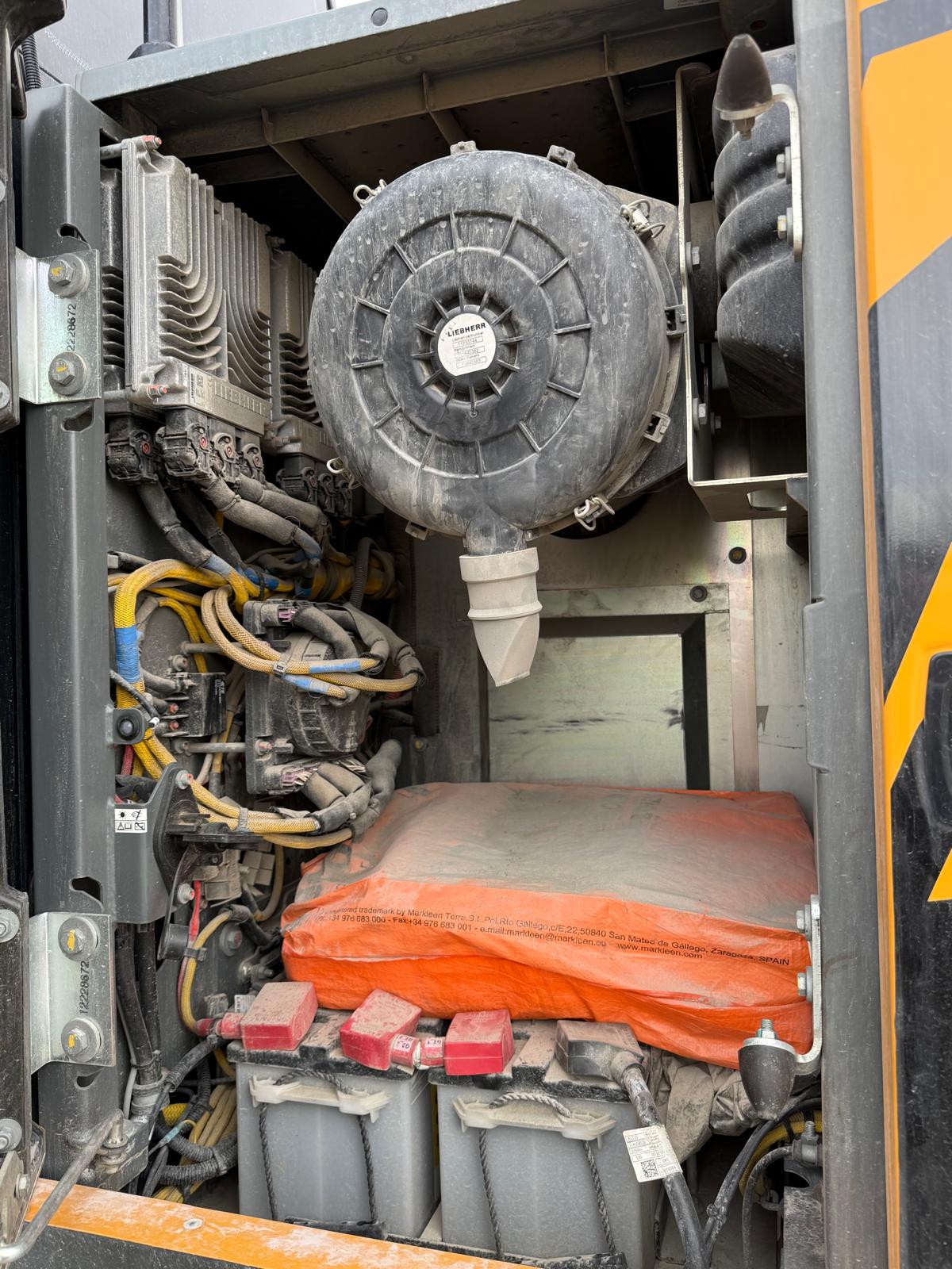 Liebherr 924 – bilde 7 av 26