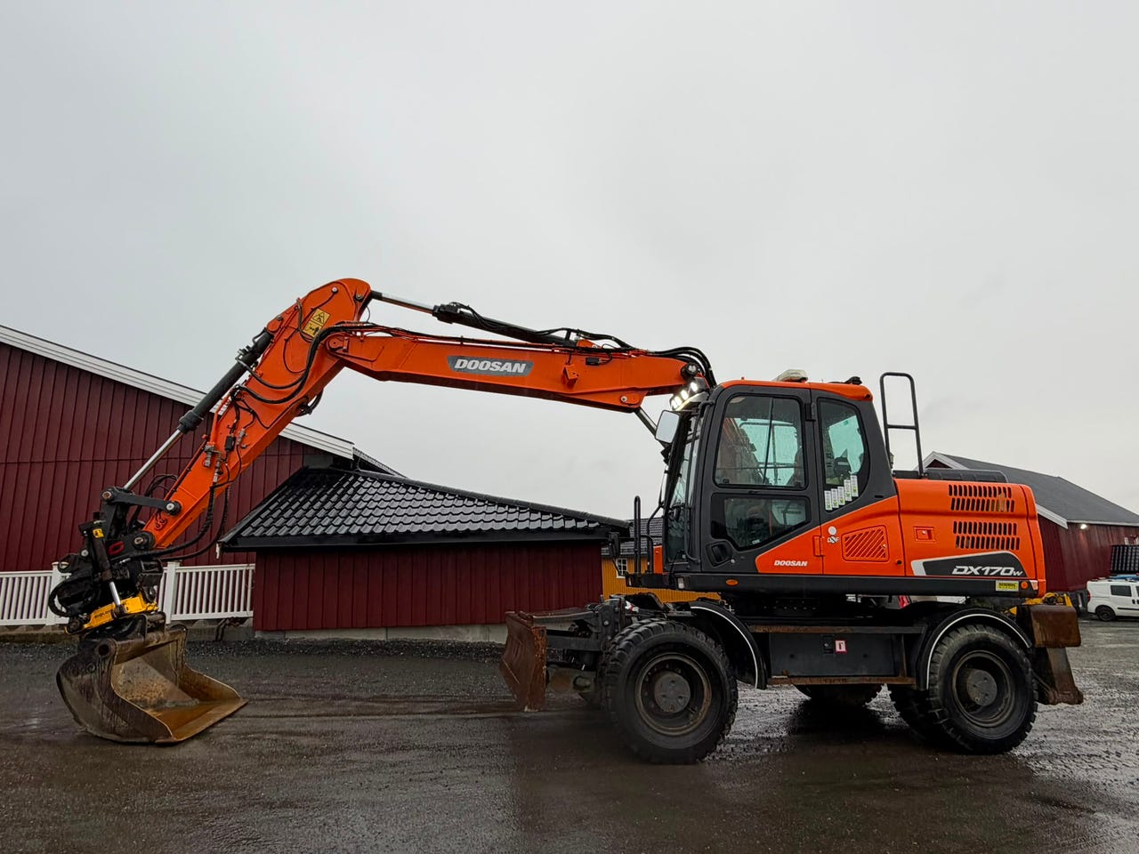 Doosan DX170W-5 – bilde 1 av 30
