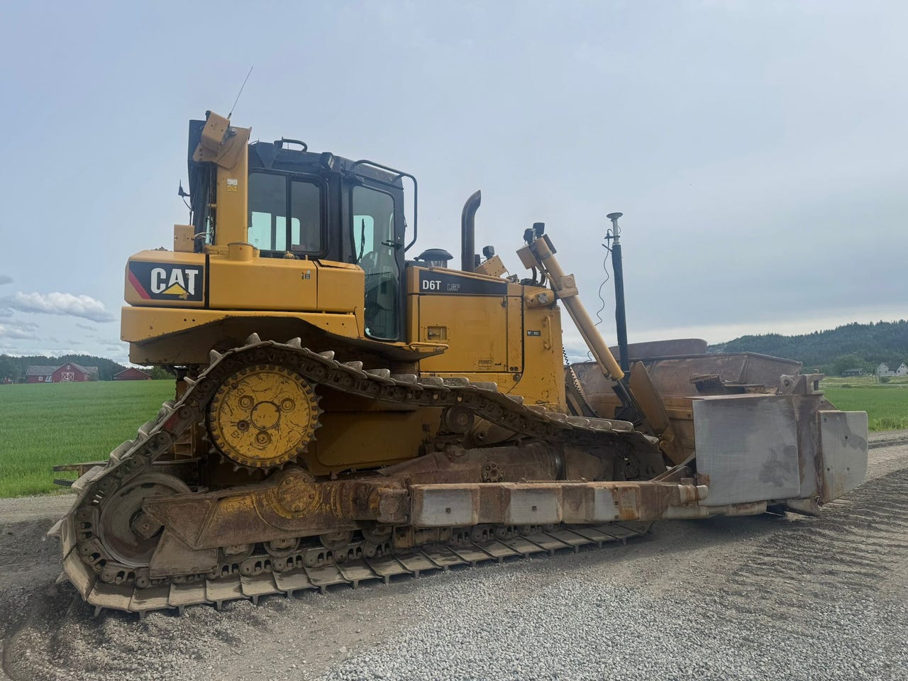 Cat D6T LGP – bilde 1 av 22