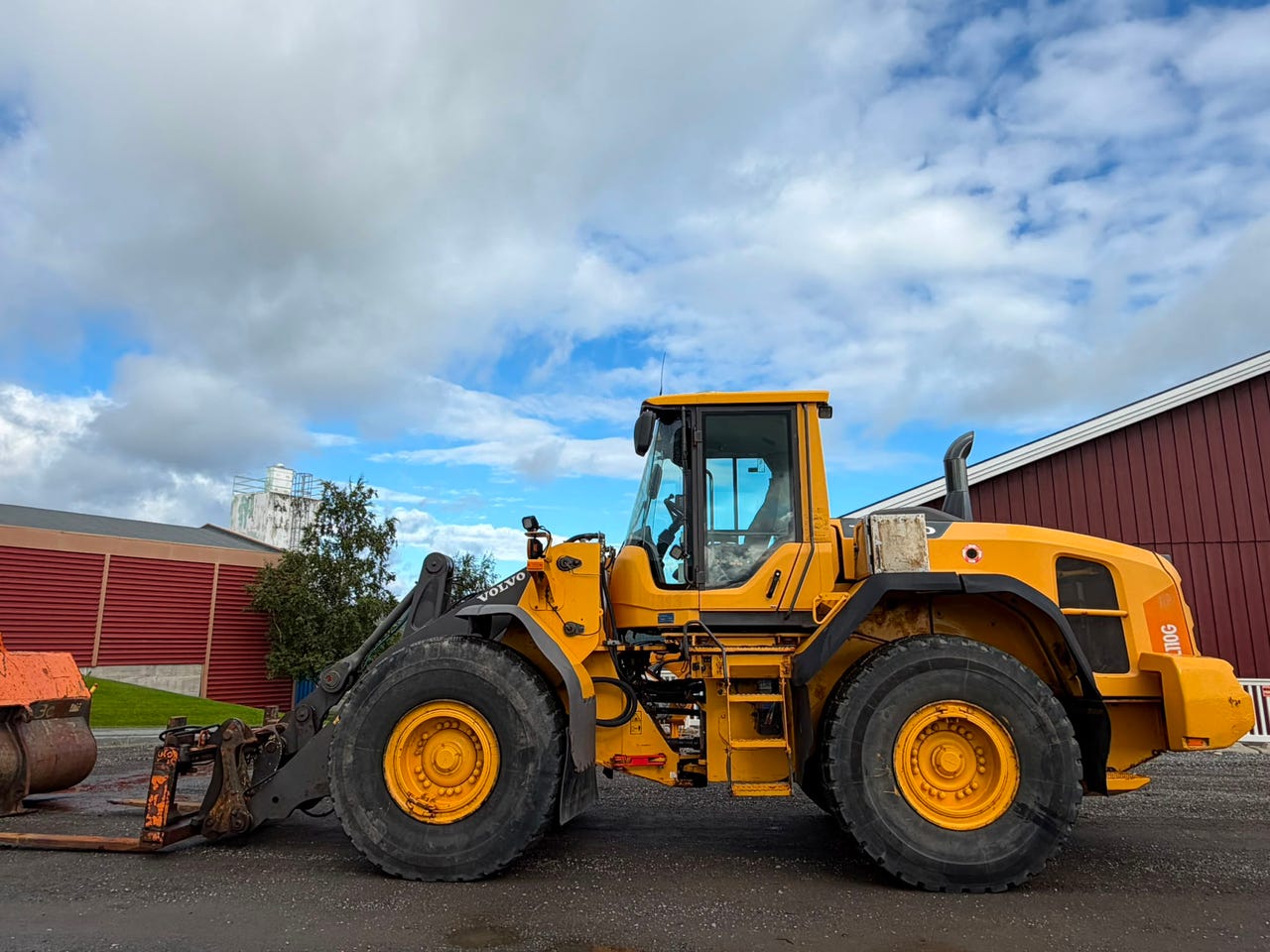 Volvo L110G – bilde 14 av 24