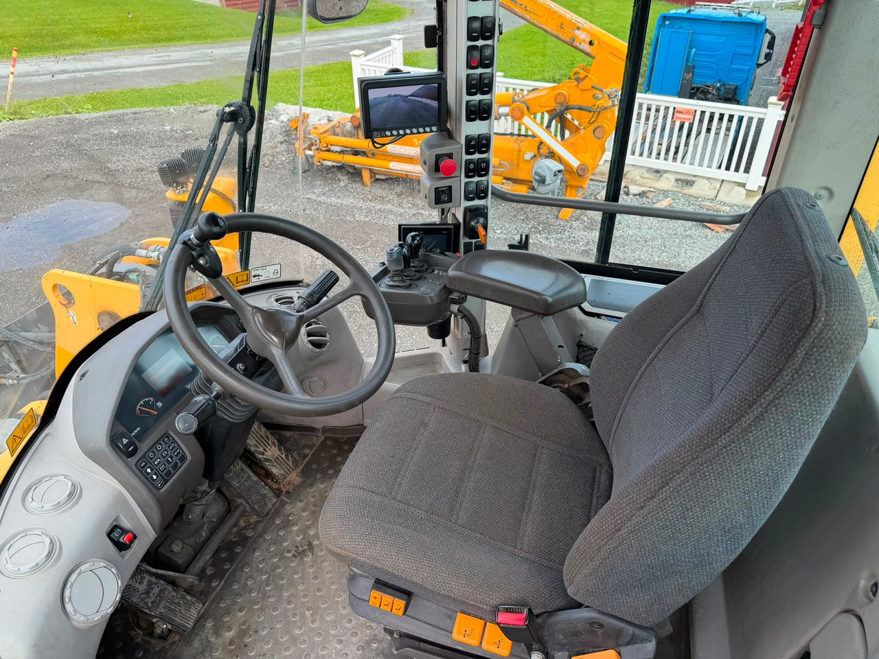 Volvo L110G – bilde 22 av 24