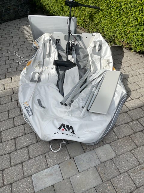 Aqua Marina BT-88850AL oppblåsbar båt hvit inkl. elektrisk motor