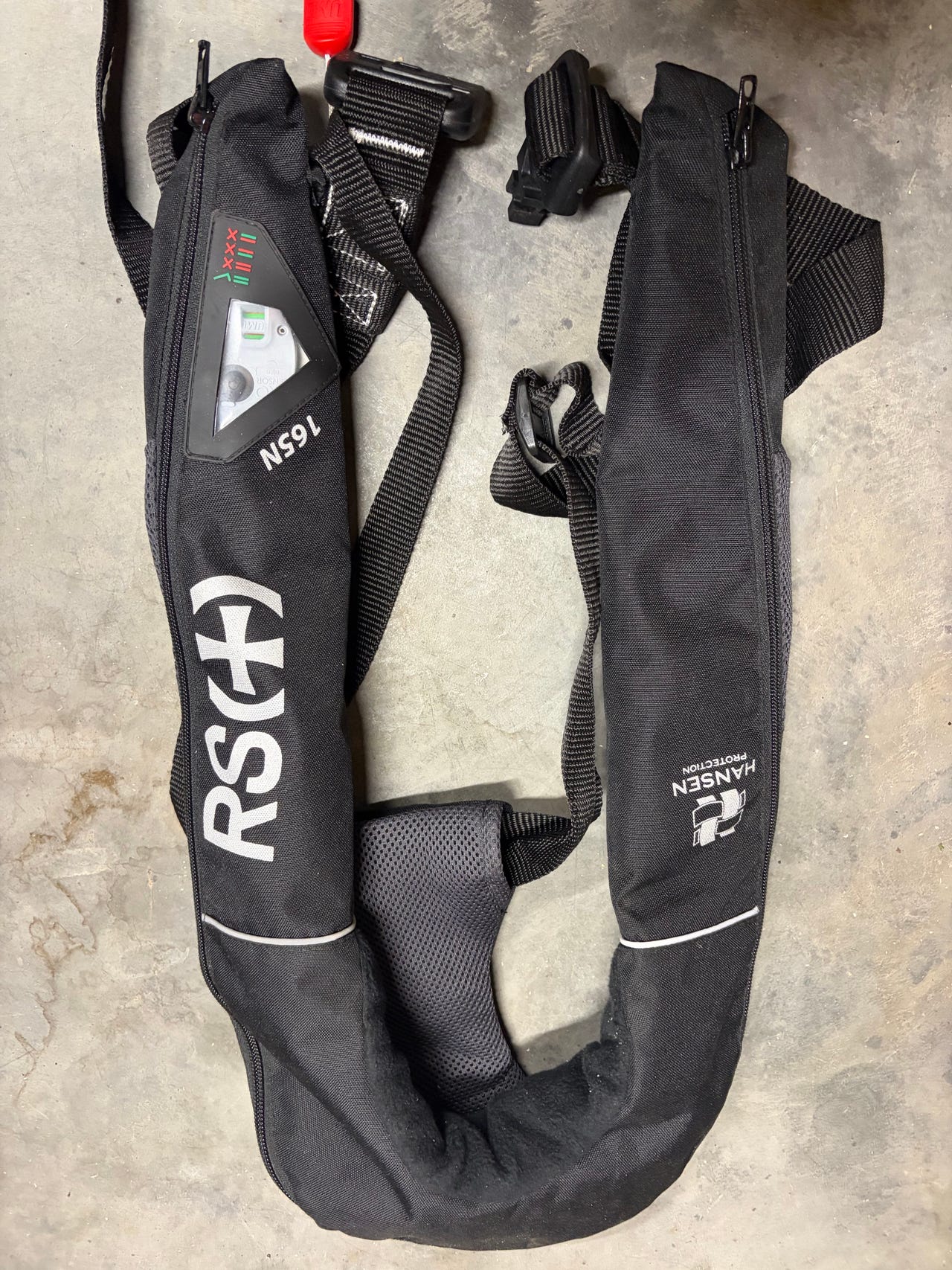 RS 16N oppblåsbar redningsvest – Hansen Protection