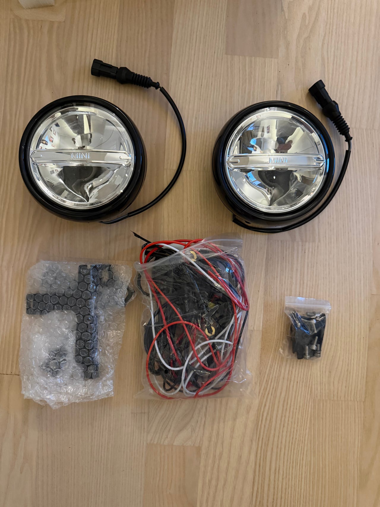 MINI F56 Rallylys LED – Komplett kit med fester og ledningsnett