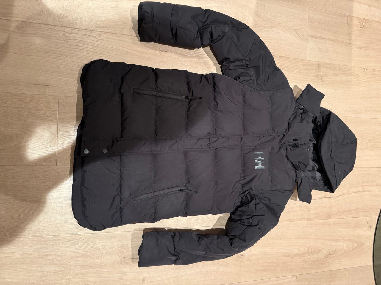 Helly Hansen dunjakke jente str 164 svart