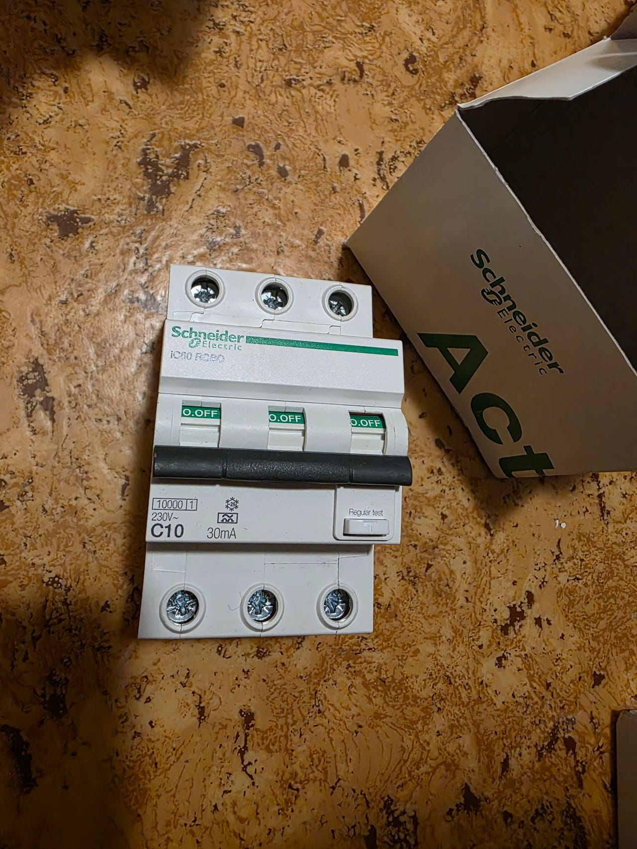 Schneider Acti 9 IC60 C10A