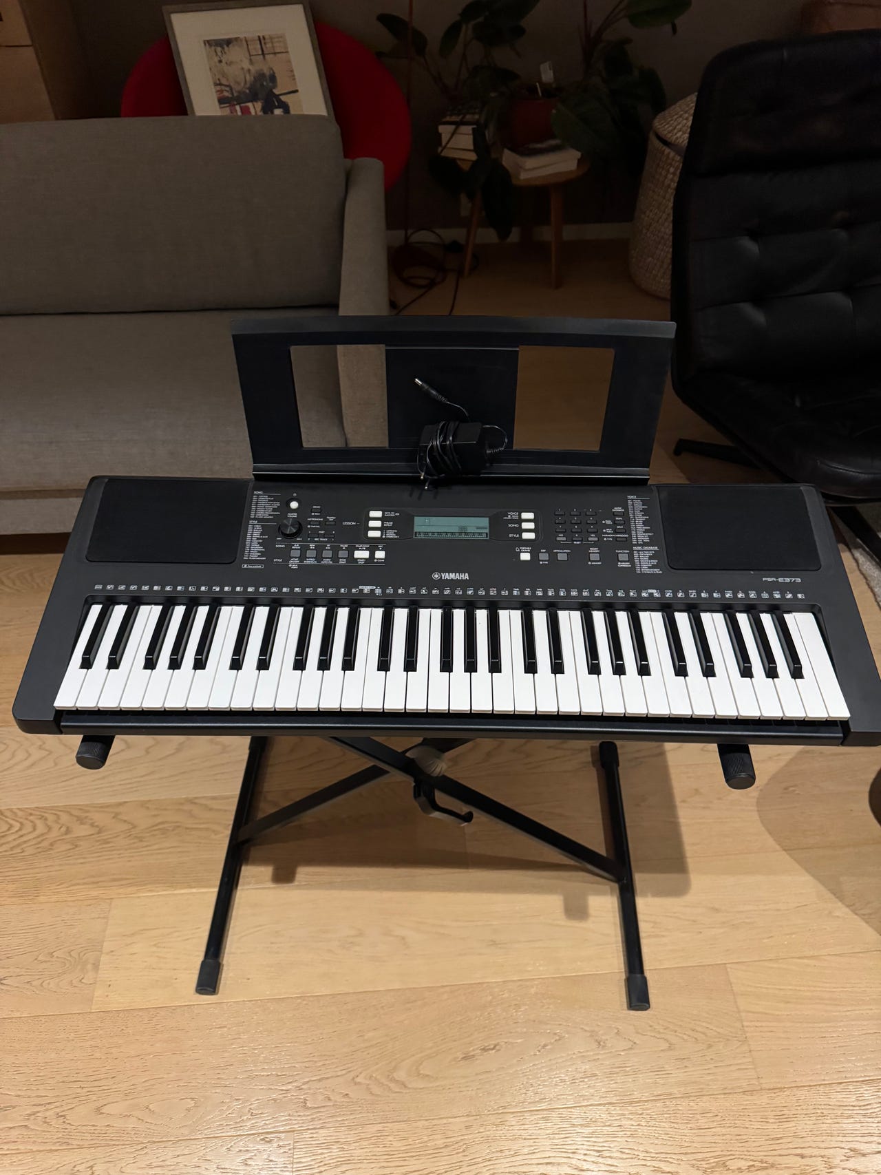 Yamaha keyboard svart