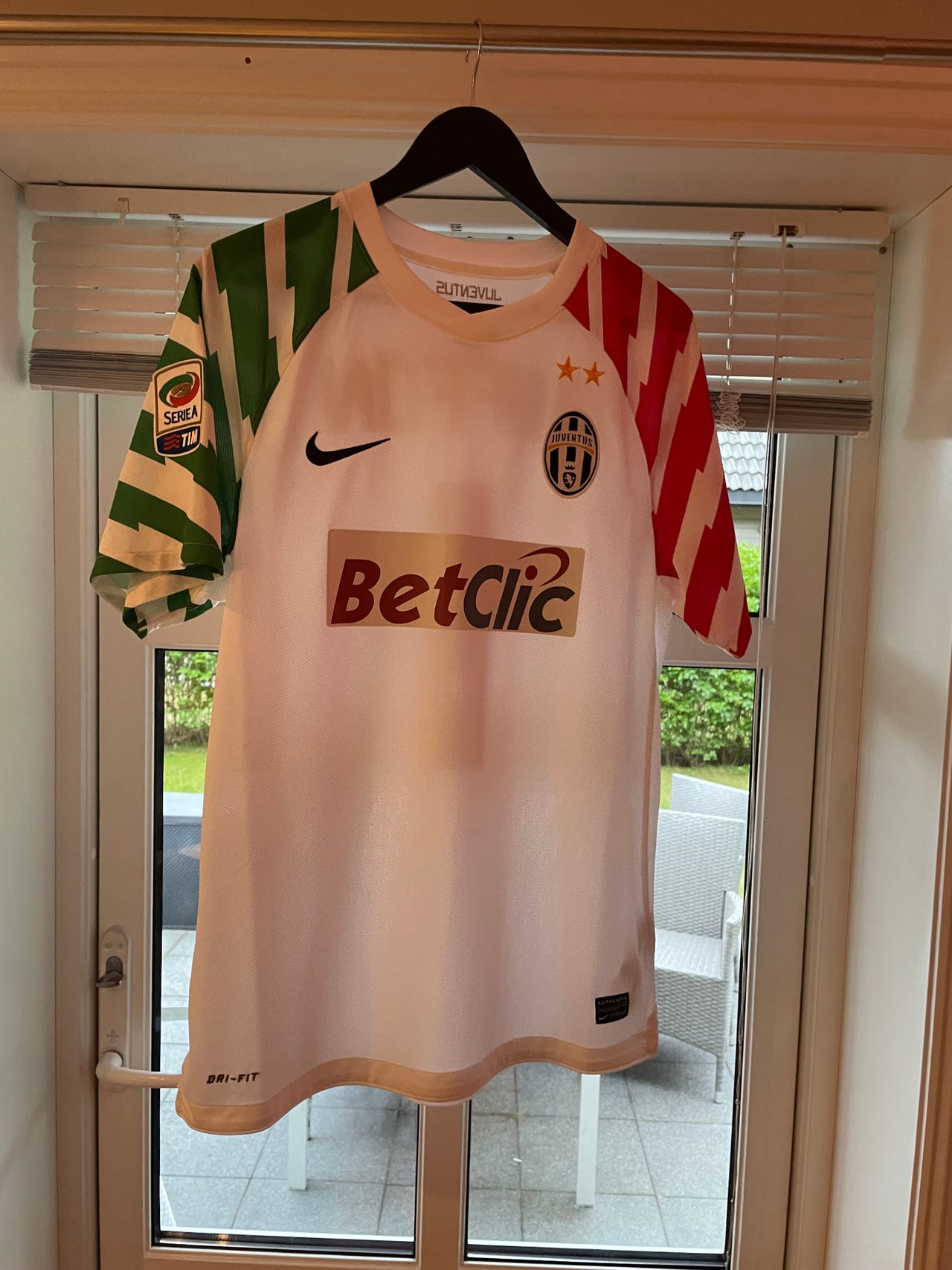 Juventus 2010/11 keeperdrakt Buffon