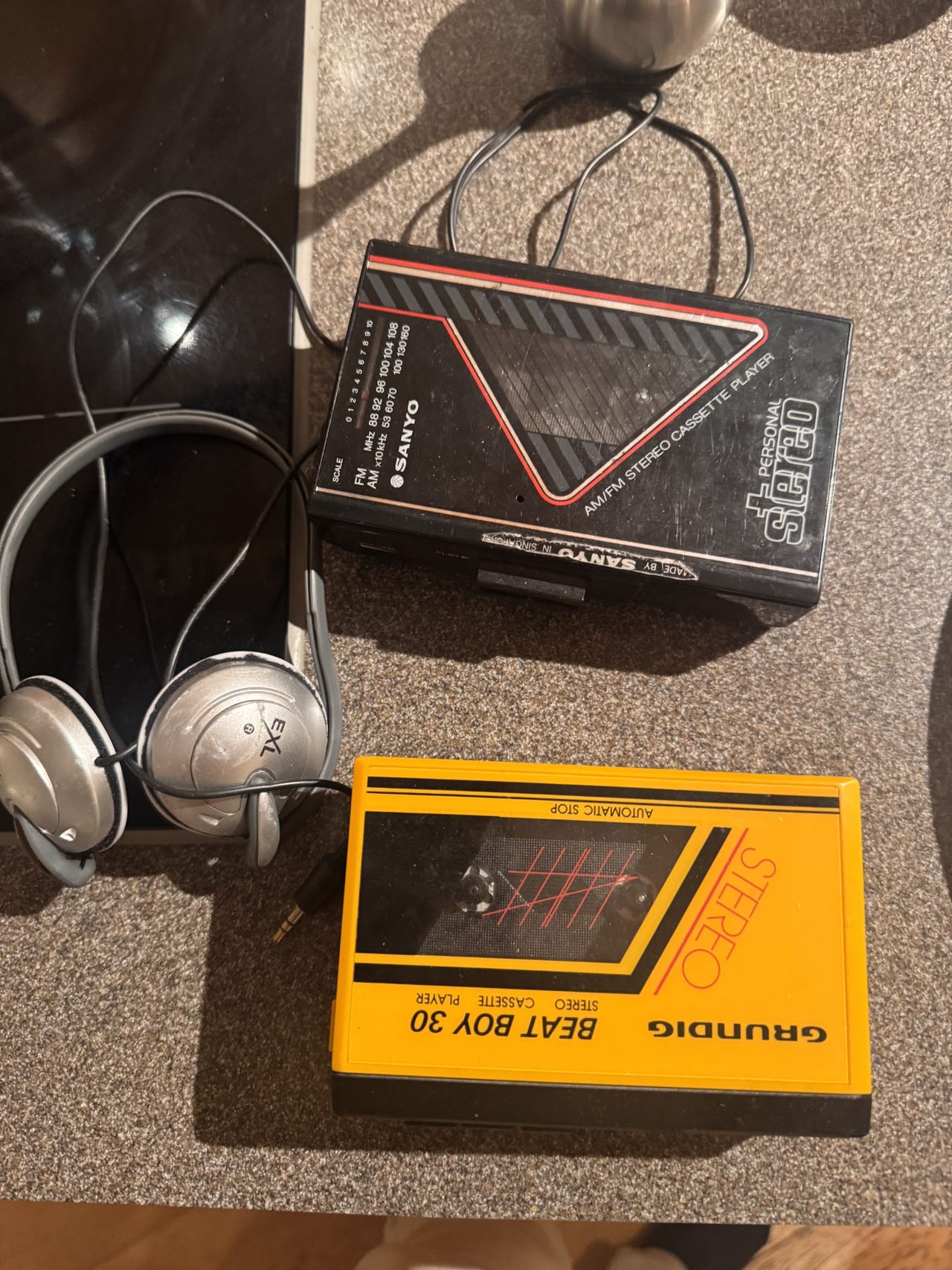 Walkman 200,- per stk