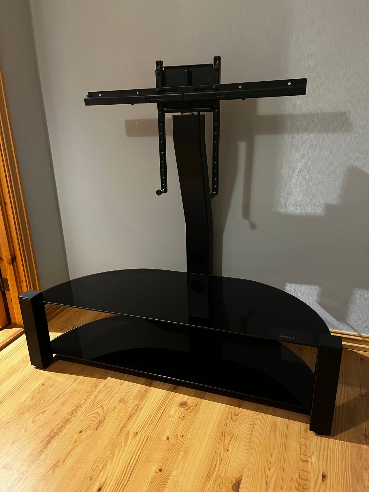 Ateca TV-bord selges