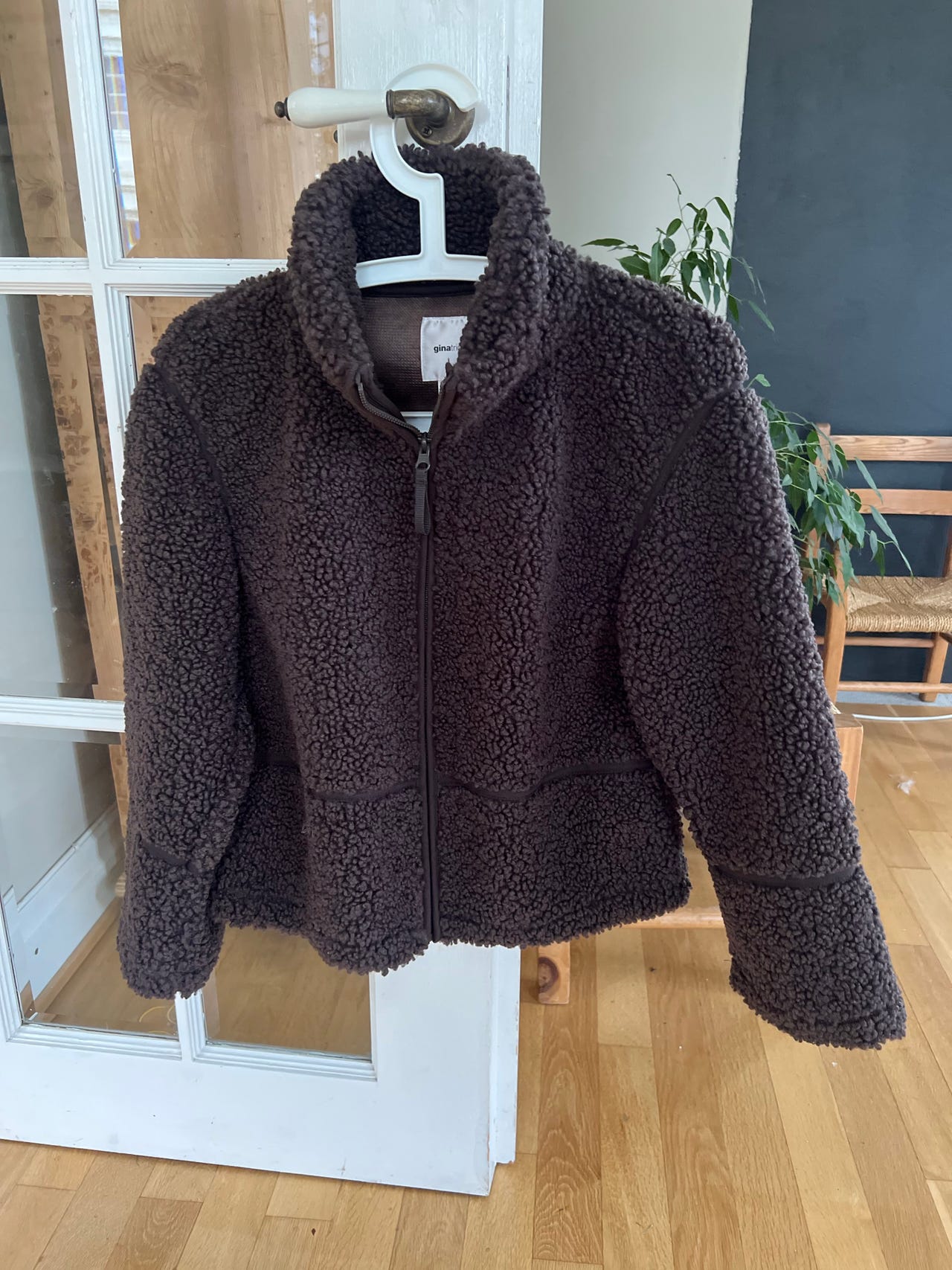 Teddyjakke fra Gina Tricot,, størrelse 146/152