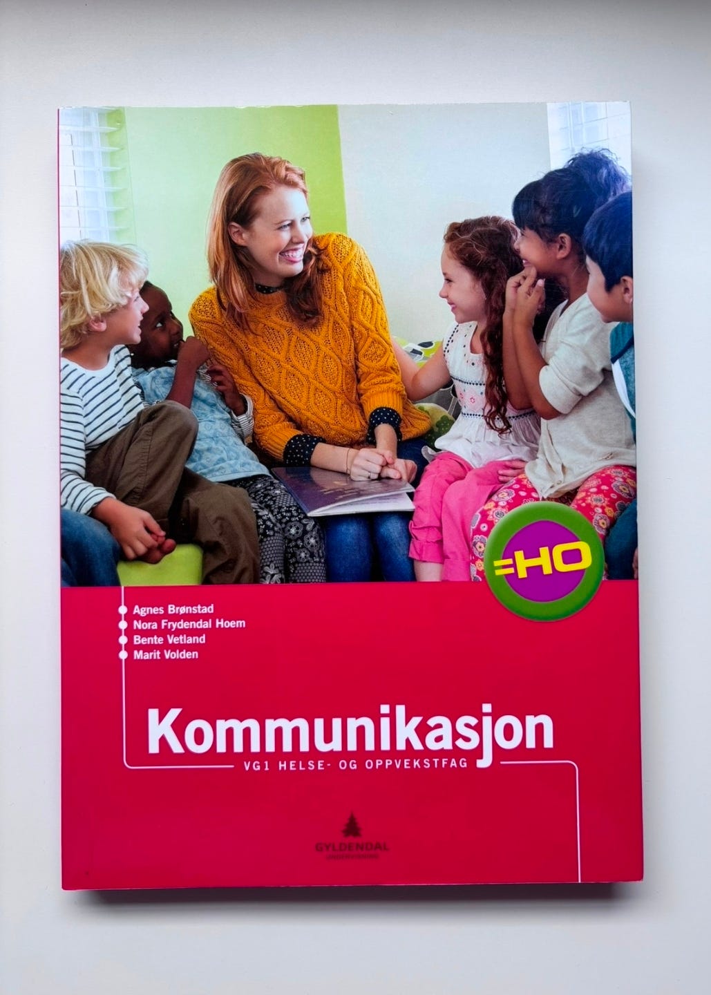 Kommunikasjon – Helse- og oppvekstfag lærebok