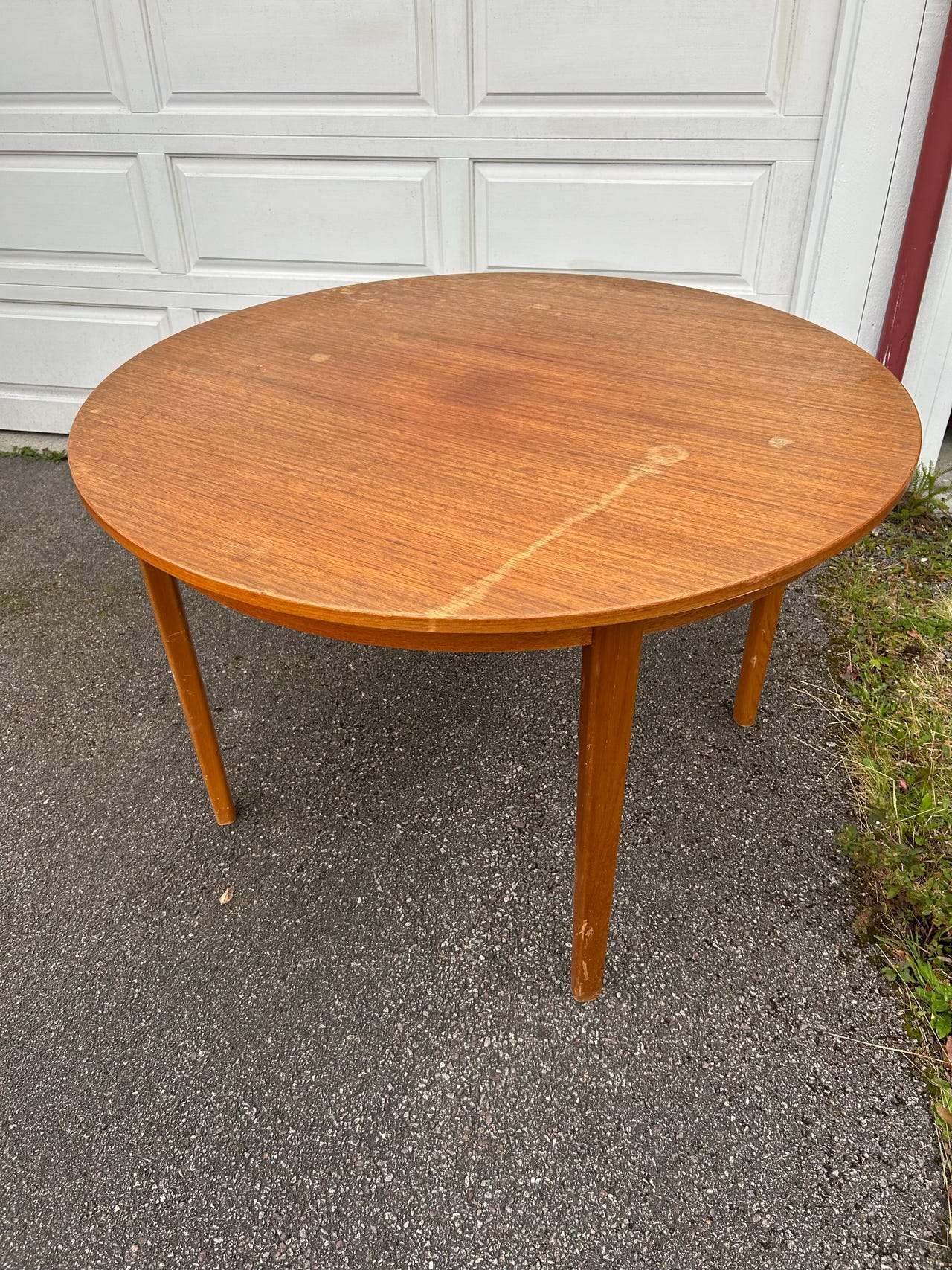 Rundt Teak spisebord