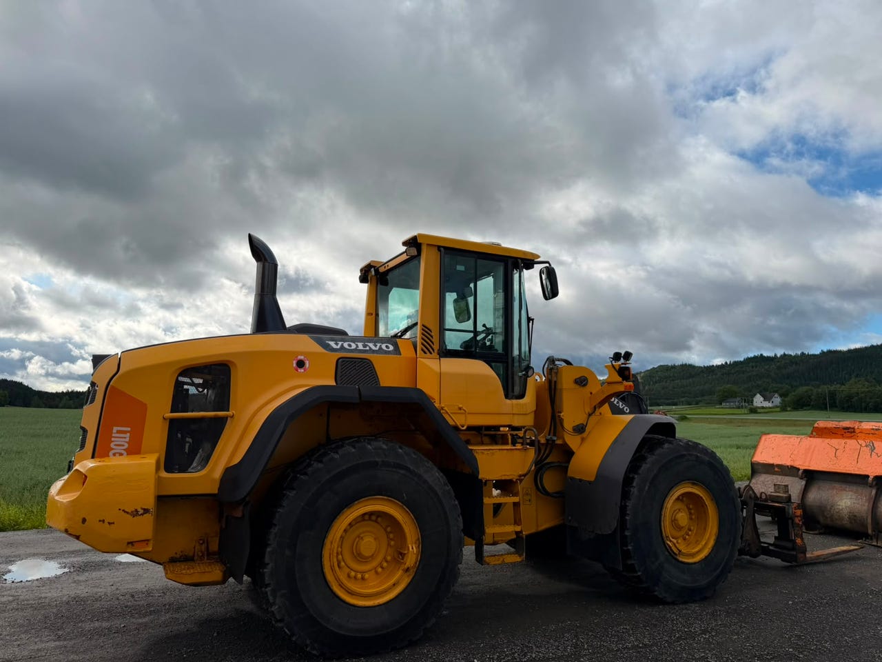 Volvo L110G – bilde 11 av 24