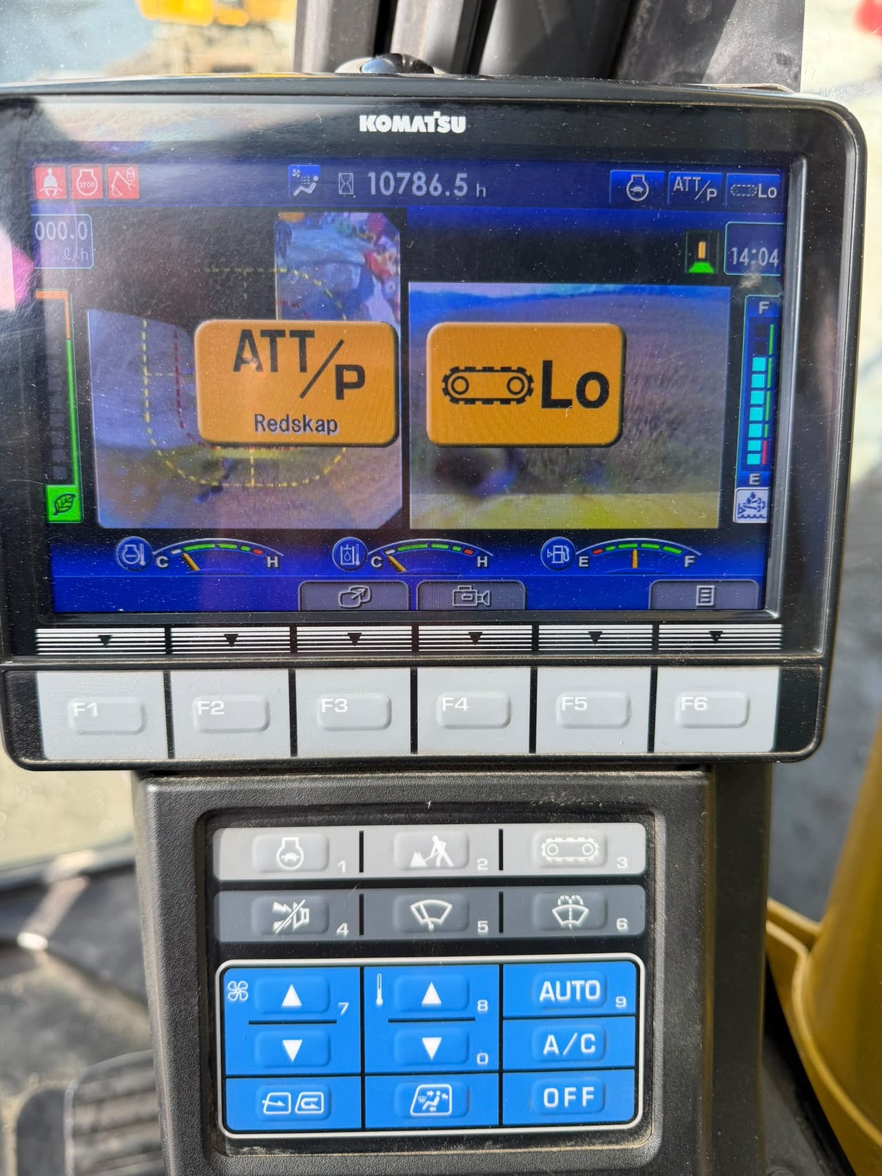 Komatsu PC210LC-7 – bilde 15 av 20
