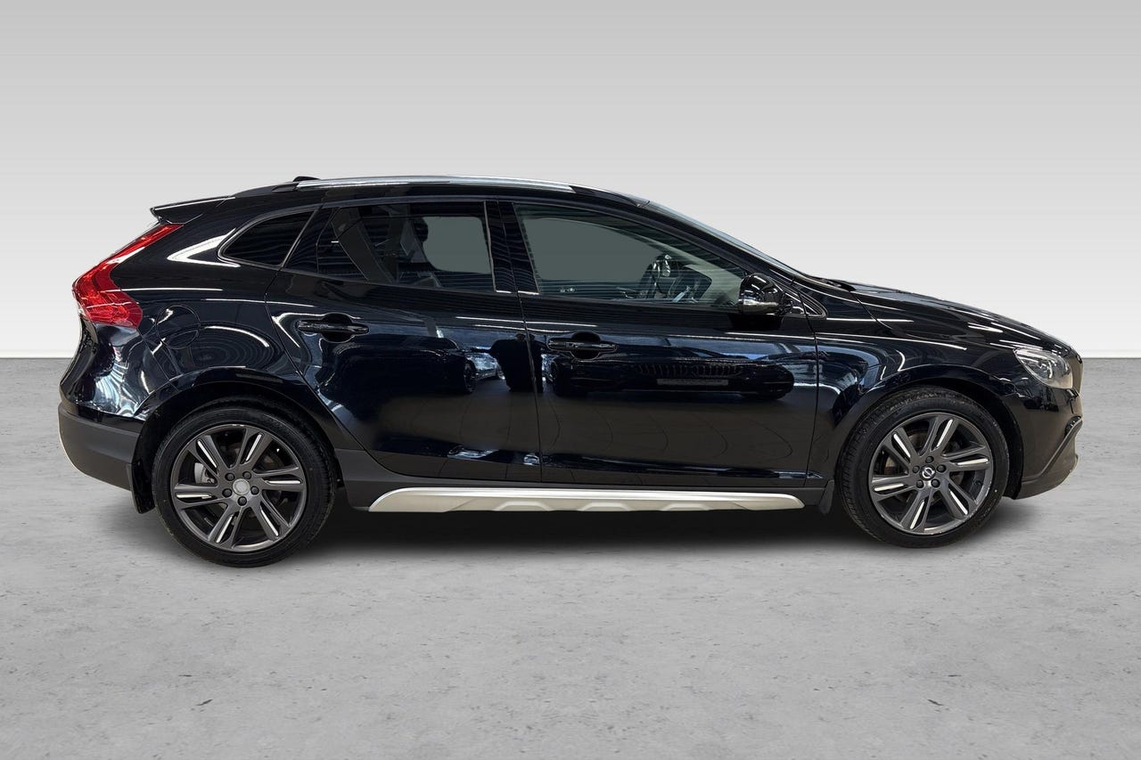 Volvo V40 Cross Country 11 hos Sommerseth