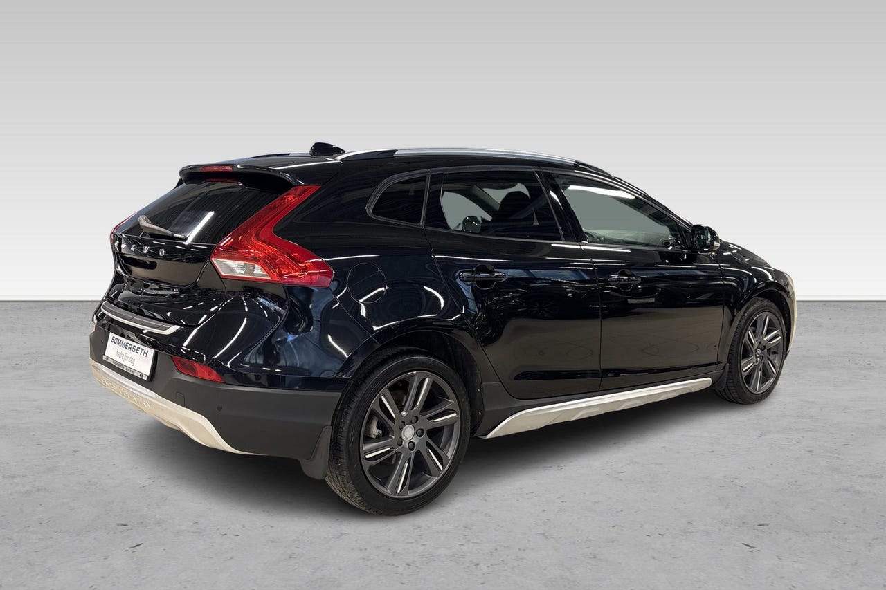 Volvo V40 Cross Country 10 hos Sommerseth