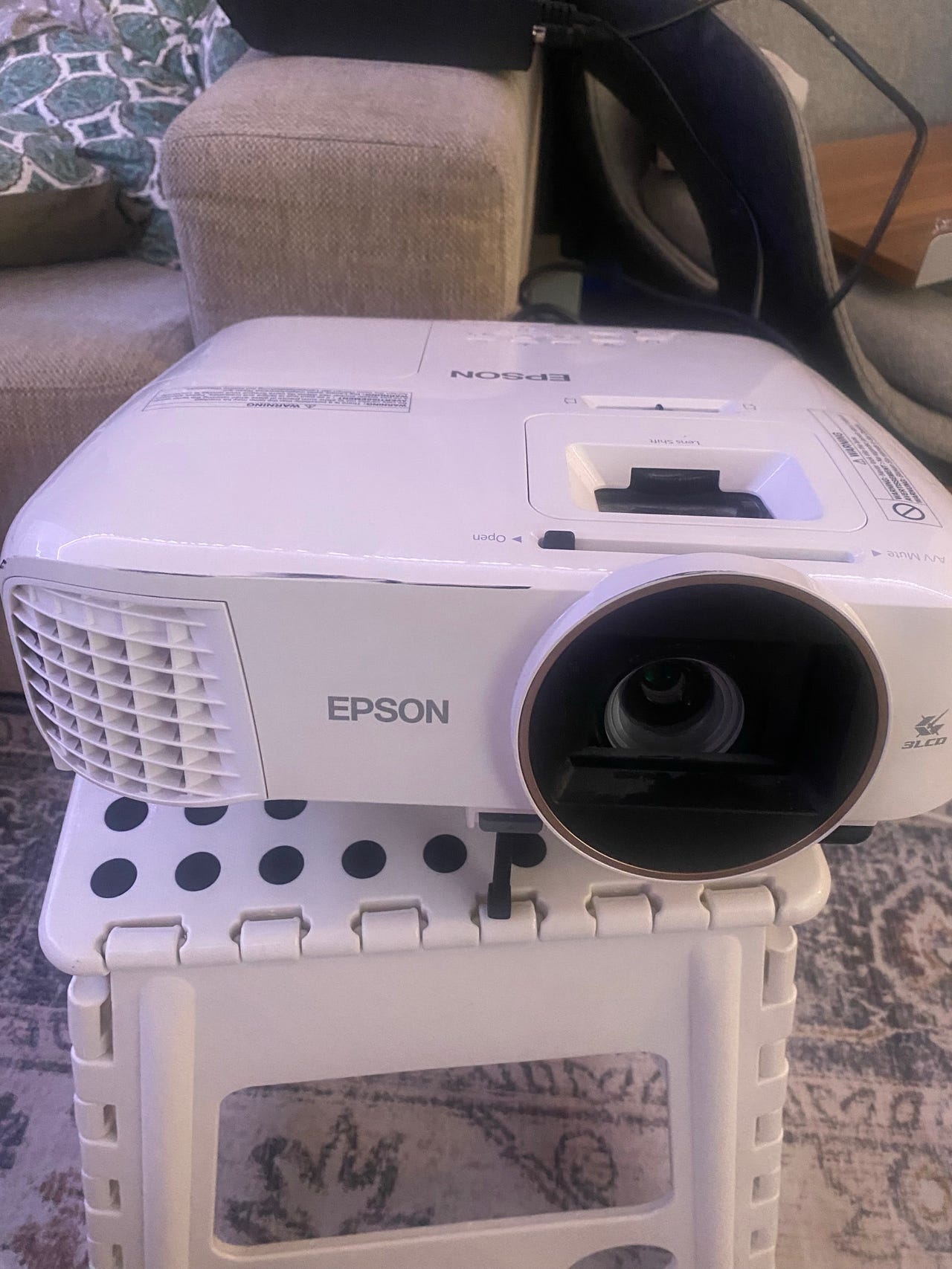 EPSON EH-TW5650 LCD Projektor | FINN-torget