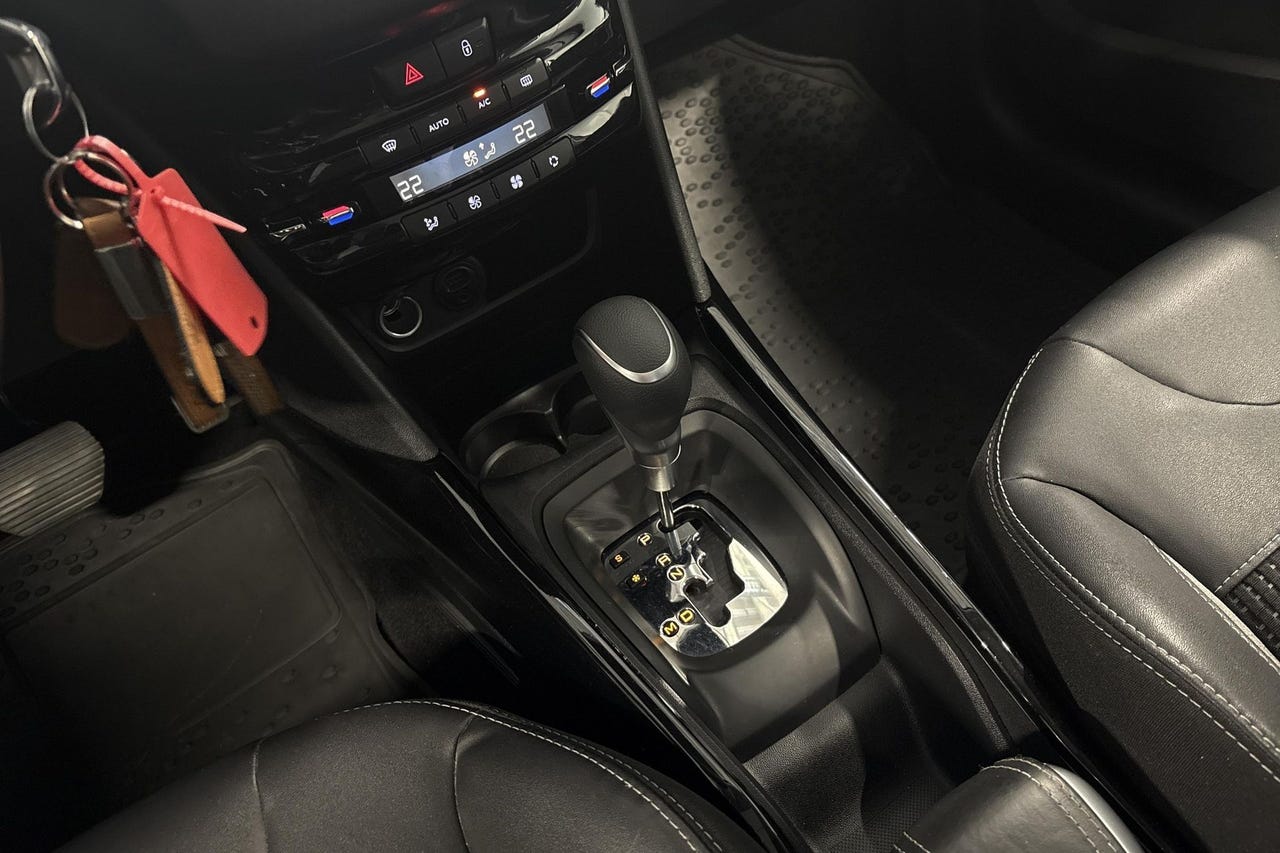 Peugeot 2008 17 hos Sommerseth