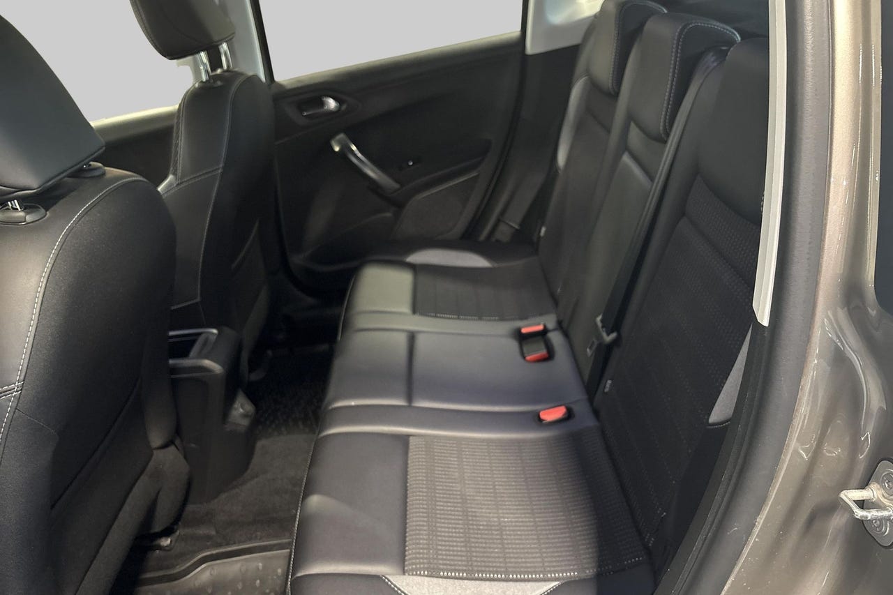 Peugeot 2008 18 hos Sommerseth