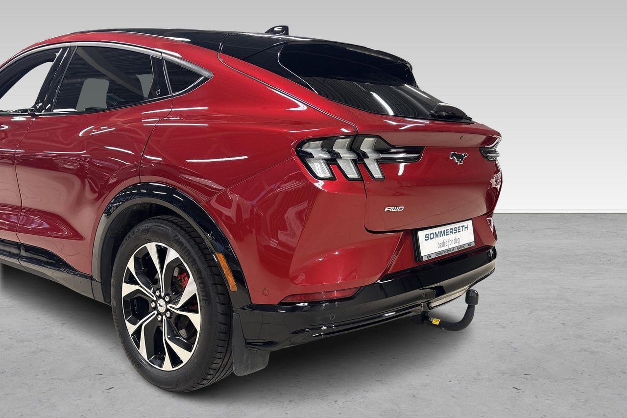 Ford Mustang Mach-E 7 hos Sommerseth