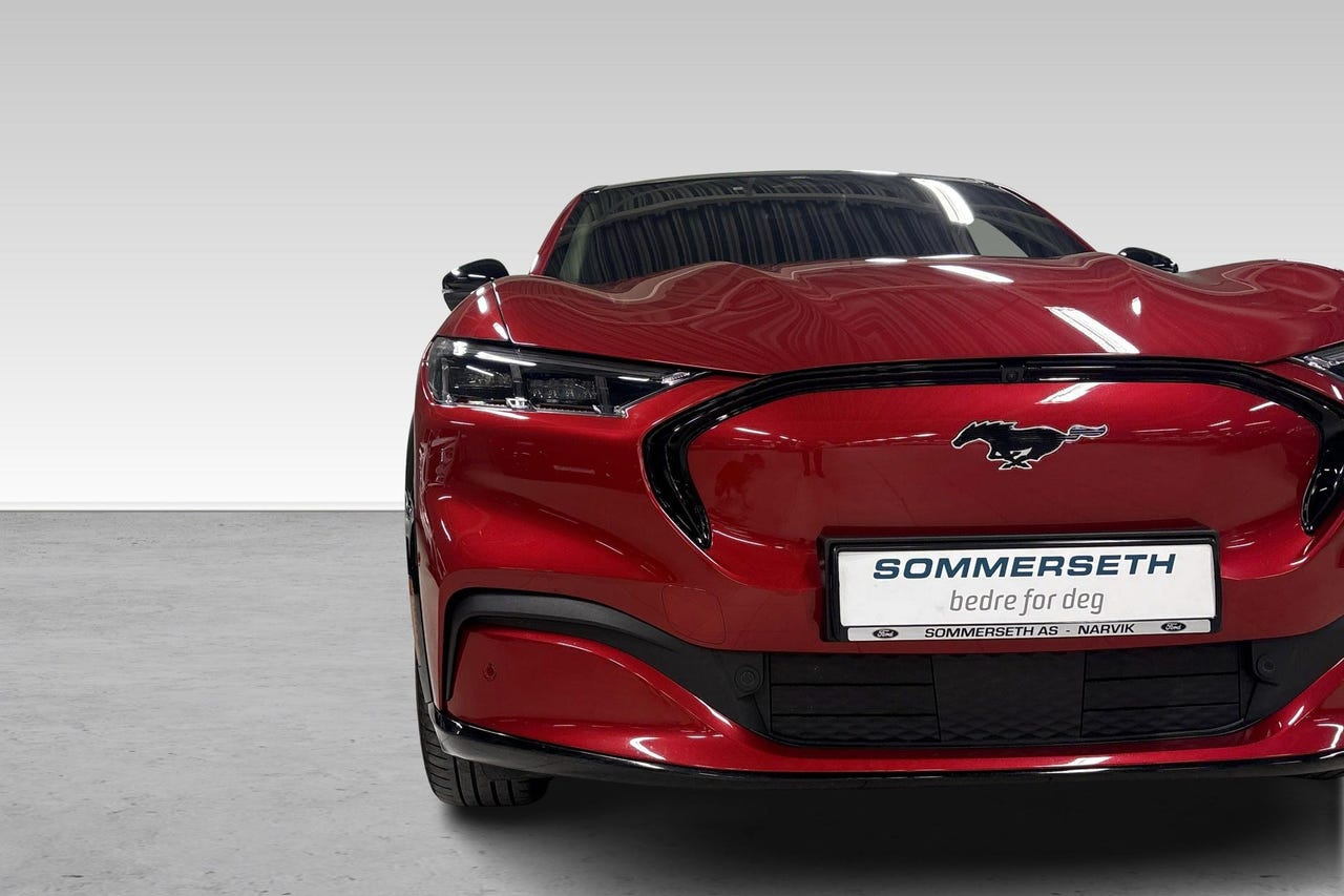 Ford Mustang Mach-E 3 hos Sommerseth