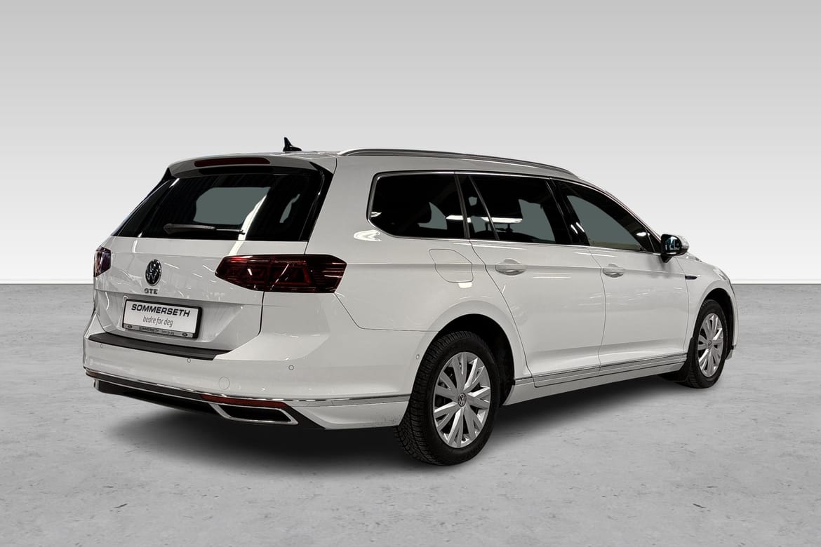 Volkswagen Passat 10 hos Sommerseth
