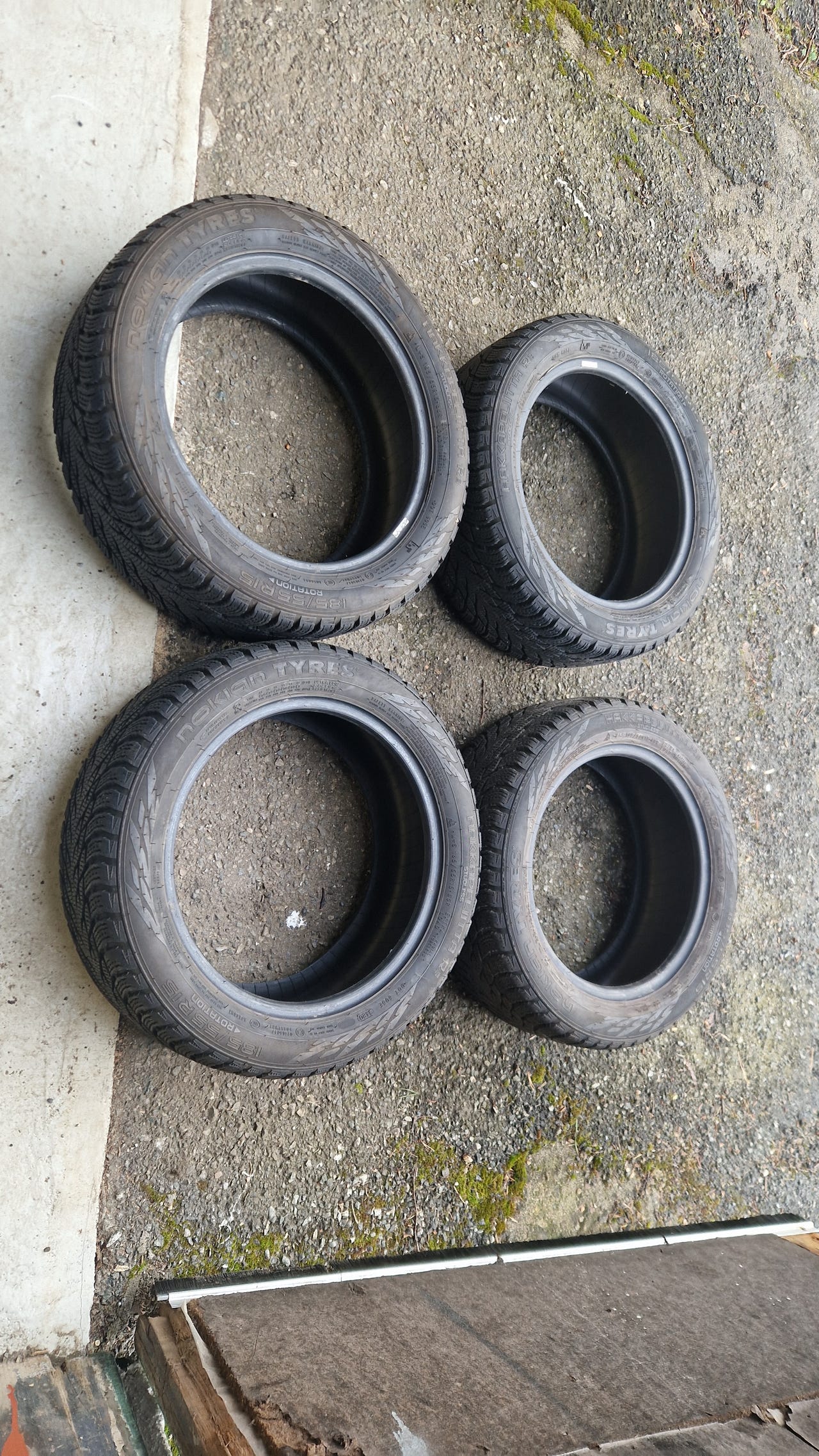 Nokian piggfrie vinterdekk 185/55r15 | FINN-torget