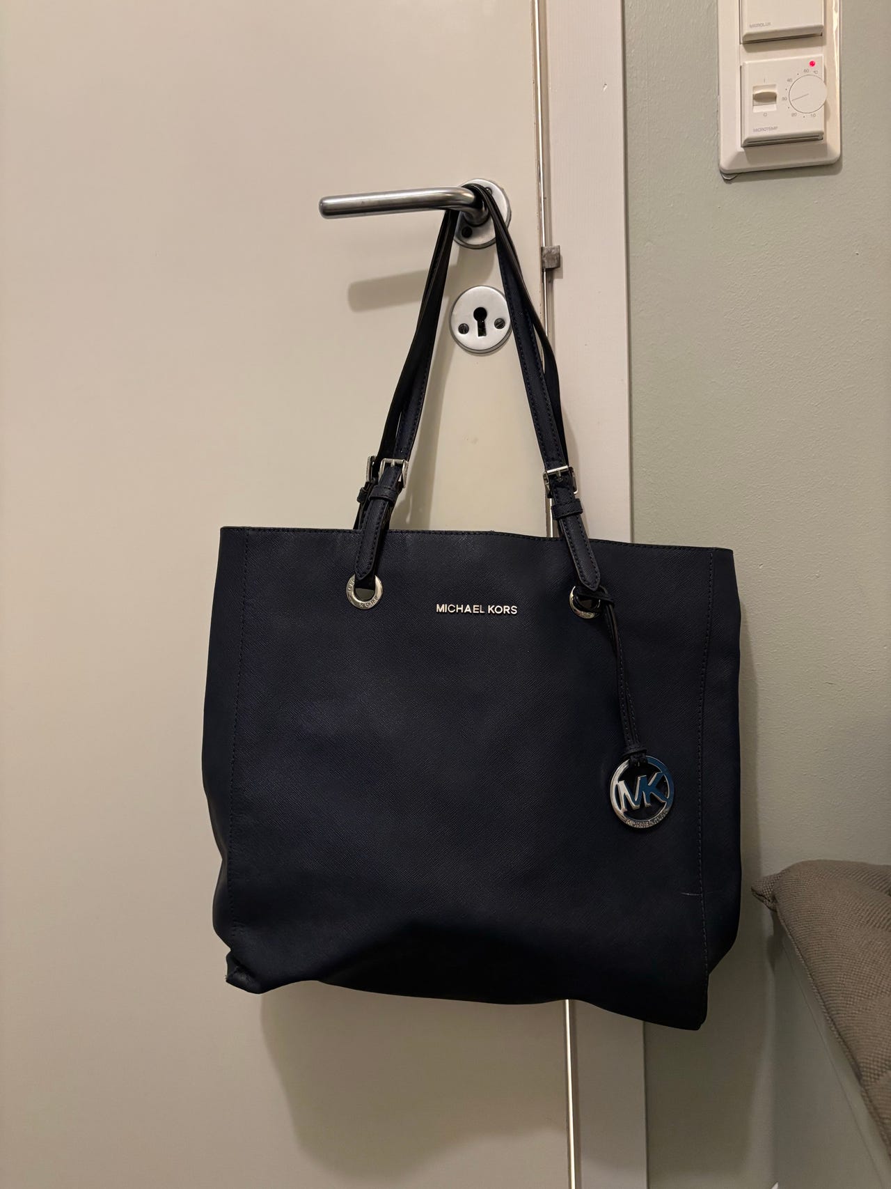 Michael Kors veske i kunstlær for dame | FINN-torget