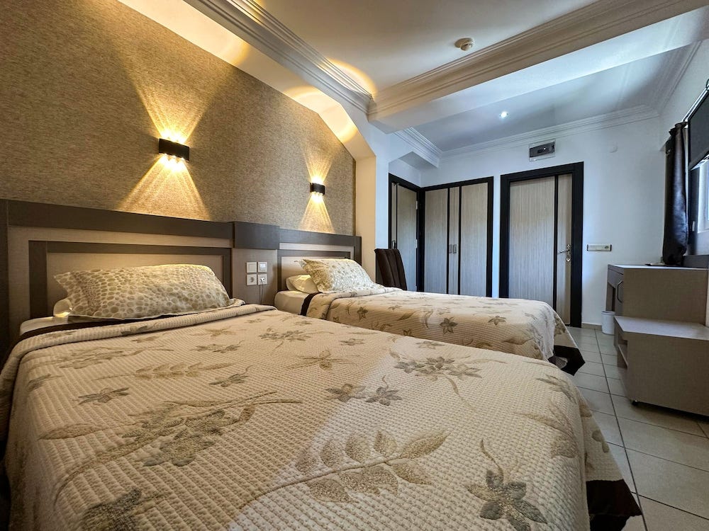 Monte Carlo Hotel - All Inclusive