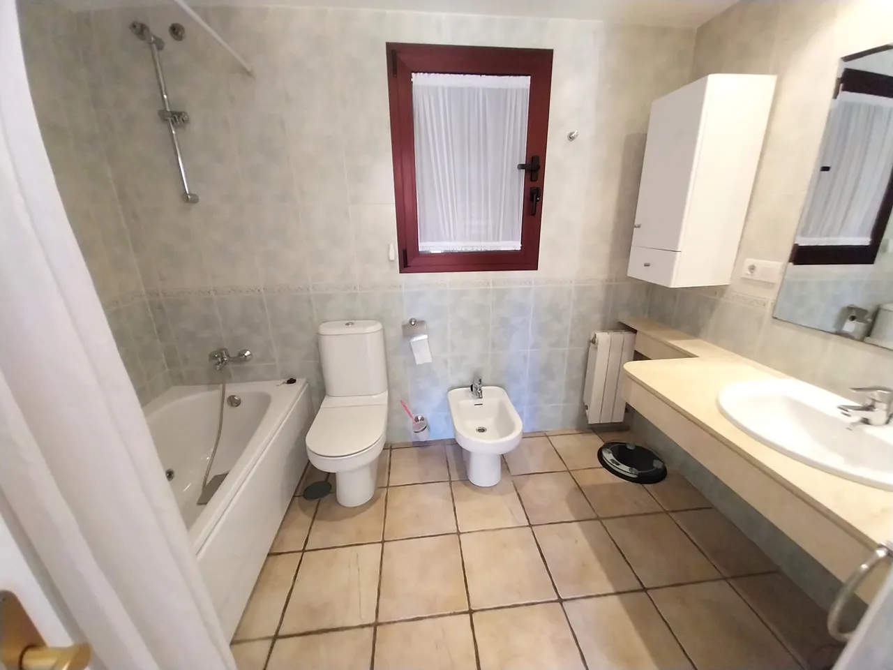 ART1191Leilighet på bakkeplan i Albir, og kun få minutters gange til