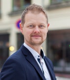 Bilde av megler Torfinn Holen