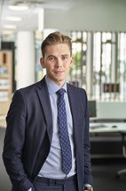 Bilde av megler Magnus Sandvåg