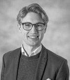 Bilde av megler Niels D. Wiersholm Grieg