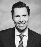 Bilde av megler Chris A. Skoug