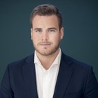 Bilde av megler Mads T. Gustavsen