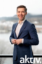 Bilde av megler Stian Jakobsen
