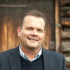 Bilde av megler Espen Worum