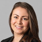 Bilde av megler Henriette Andersen