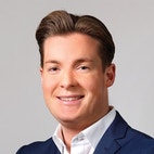 Bilde av megler Ola Skarra Arnesen