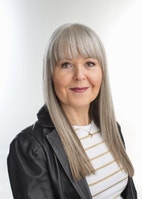 Bilde av megler Rita Aanes