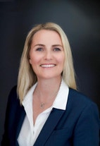 Bilde av megler Line Jorung