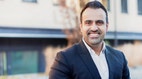 Bilde av megler Waqas Sharif