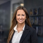 Bilde av megler Janne Bøhn Løken