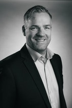 Bilde av megler Henning Grødem