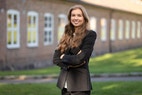 Bilde av megler Martine Kjerpeseth Hosen
