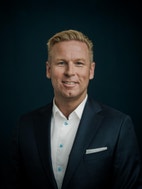 Bilde av megler Petter Mamen-Lund