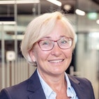 Bilde av megler Tone Hals