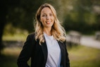 Bilde av megler Frida Henriksveen